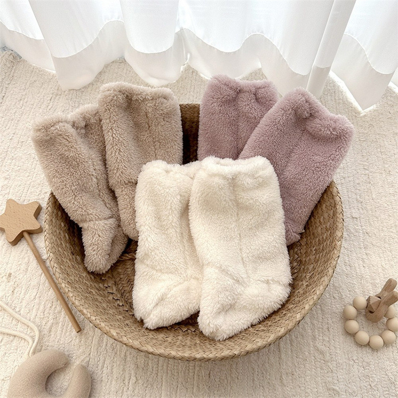 Warme winterbabysokjes Coral F - Winter Clothing For Toddlers recensie en prijs